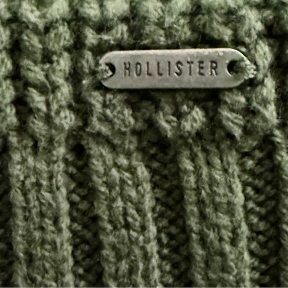 Hollister Olive Green Chunky Knit Sweater (Size S) - Picture 6 of 8
